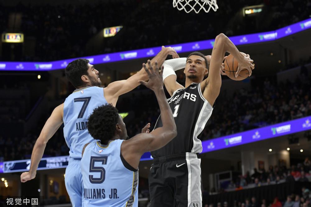 的崭露头角 的崭露头角