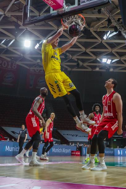 赛中的事件 赛中的事件